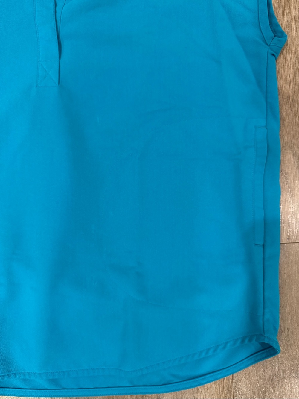 Figs Scrub Set Rafaela Top & Zamora Bottoms - Teal Blue - Picture 5 of 14